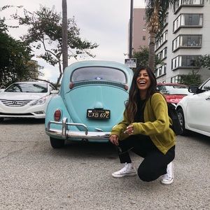 Meet your Posher, Cecily